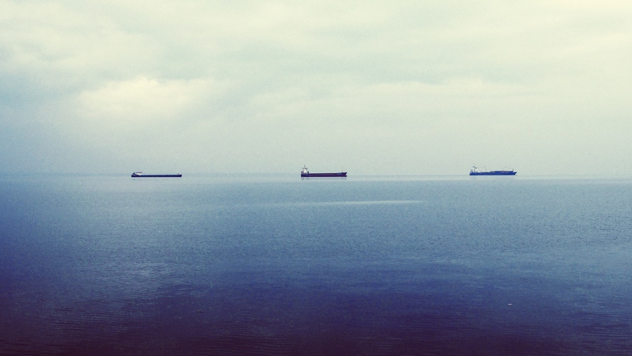 sea-ocean-boats-port-large